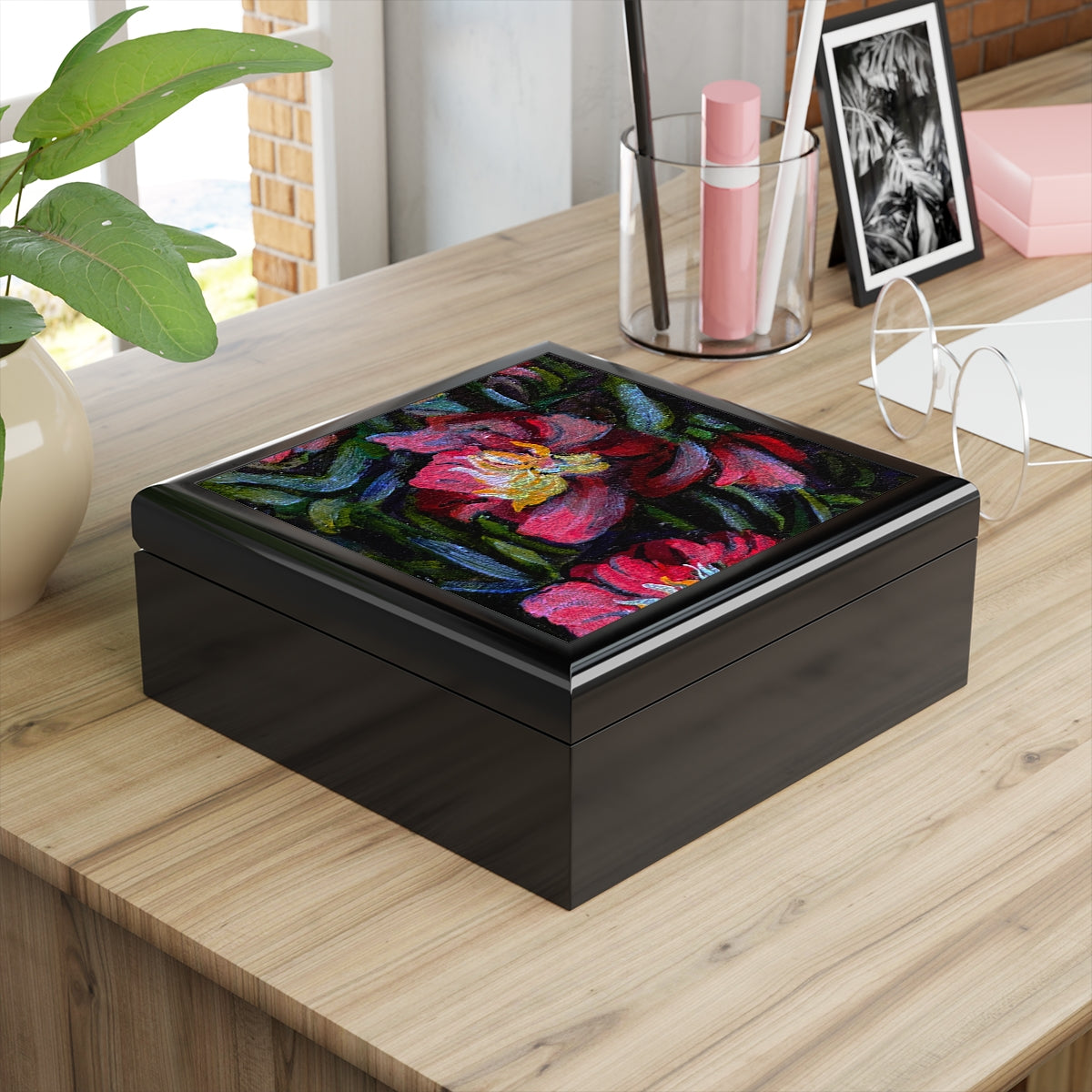 Jewelry and Keepsake Box "Flores Brillantes"